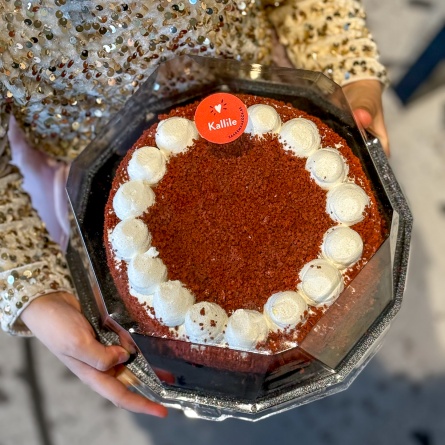 Tort Red Velvet SUUR 1 kg